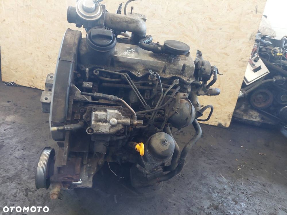 SILNIK DIESEL POMPA WTRYSKI TURBO GOLF IV 1.9 TDI AHF 038253019A 038130107D - 6