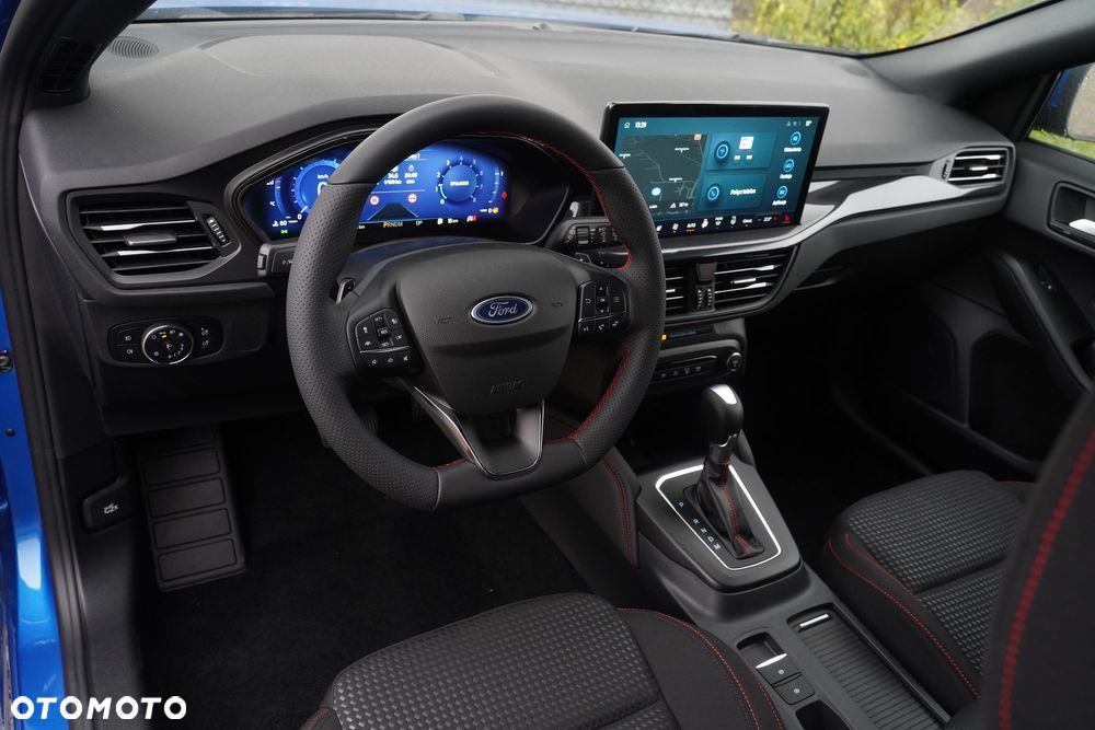 Ford Focus 1.0 EcoBoost mHEV ST-Line X - 13