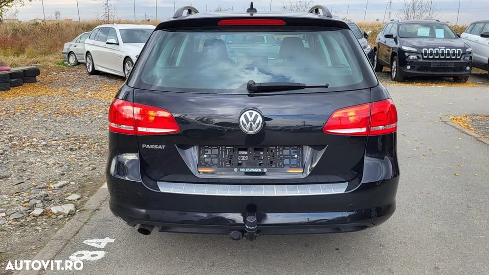 Volkswagen Passat - 12