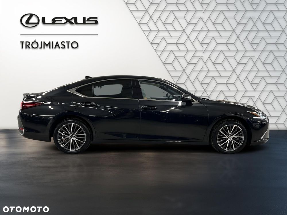 Lexus ES 300h Business Edition - 7