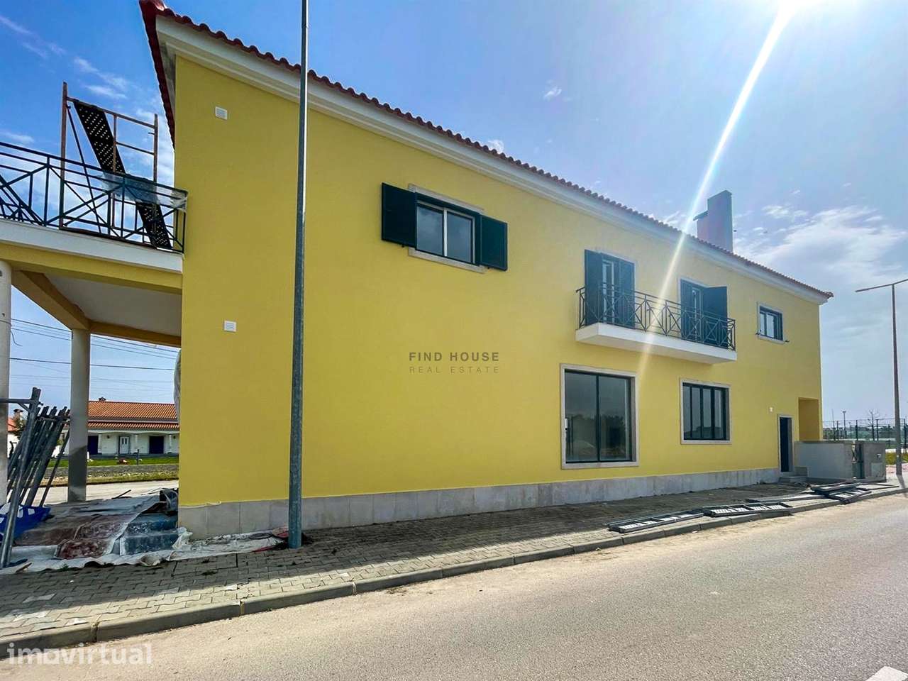 Apartamento T4 com amplo logradouro em Foros de Salvaterra, Salvaterra - Grande imagem: 3/23