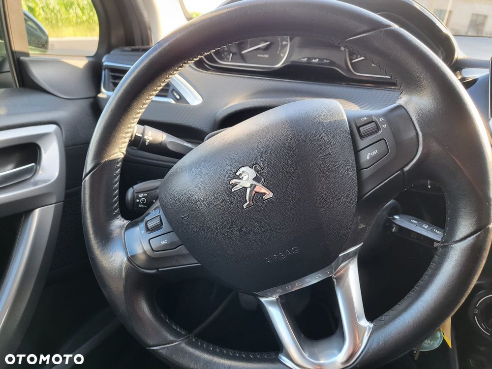 Peugeot 2008 PureTech 110 Stop&Start Style - 18