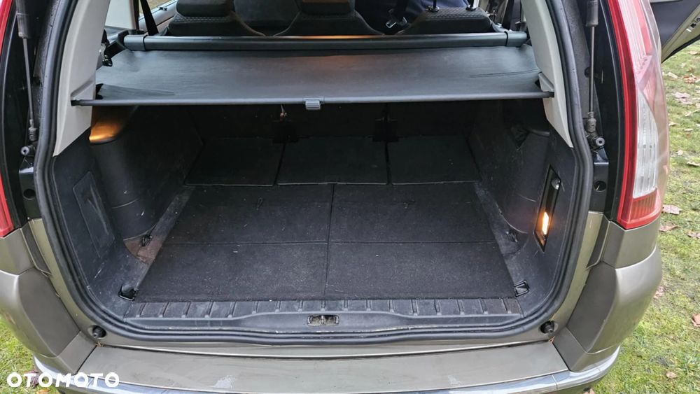 Citroën C4 Grand Picasso - 10