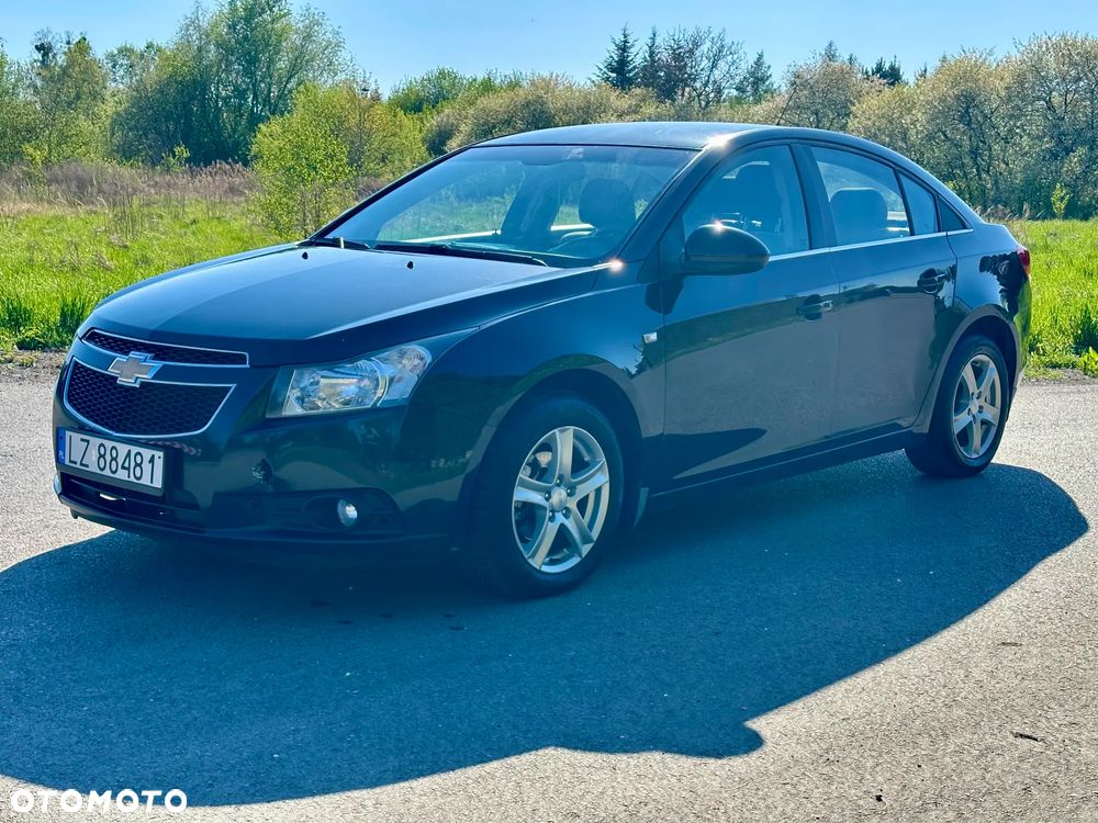 Chevrolet Cruze 2011 photo 2