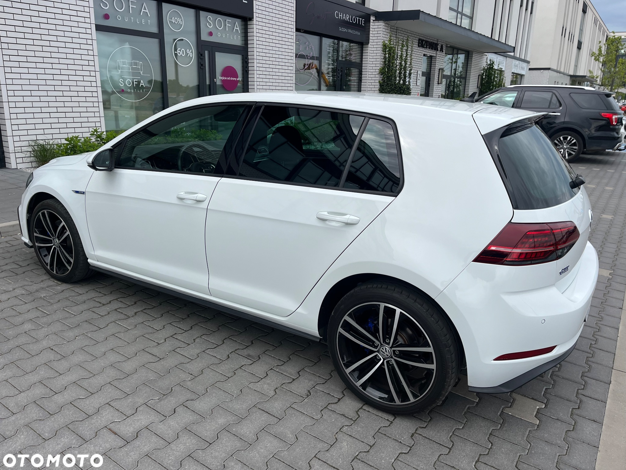 Volkswagen Golf 1.5 eHybrid OPF DSG Edition 50 - 24