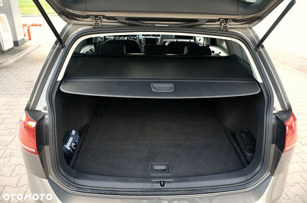 Volkswagen Golf - 21