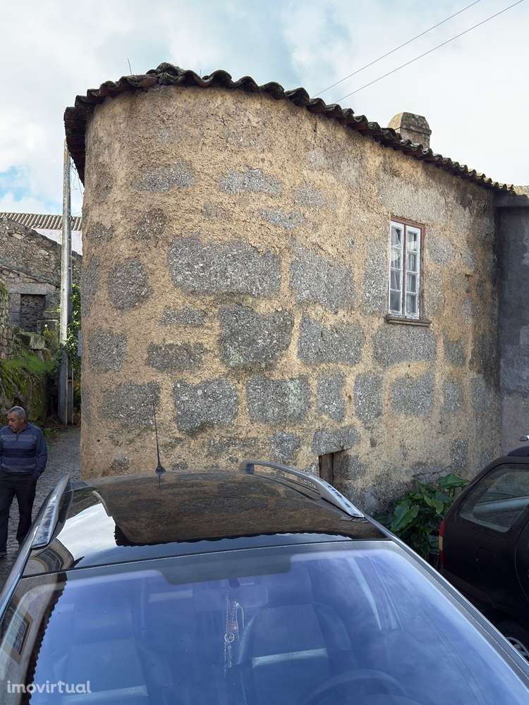 Moradia para Restaurar T3 Venda em Covas e Vila Nova de Oliveirinha,Tá - Grande imagem: 2/14