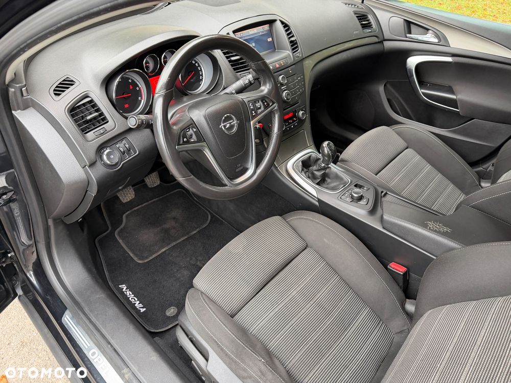 Opel Insignia - 18
