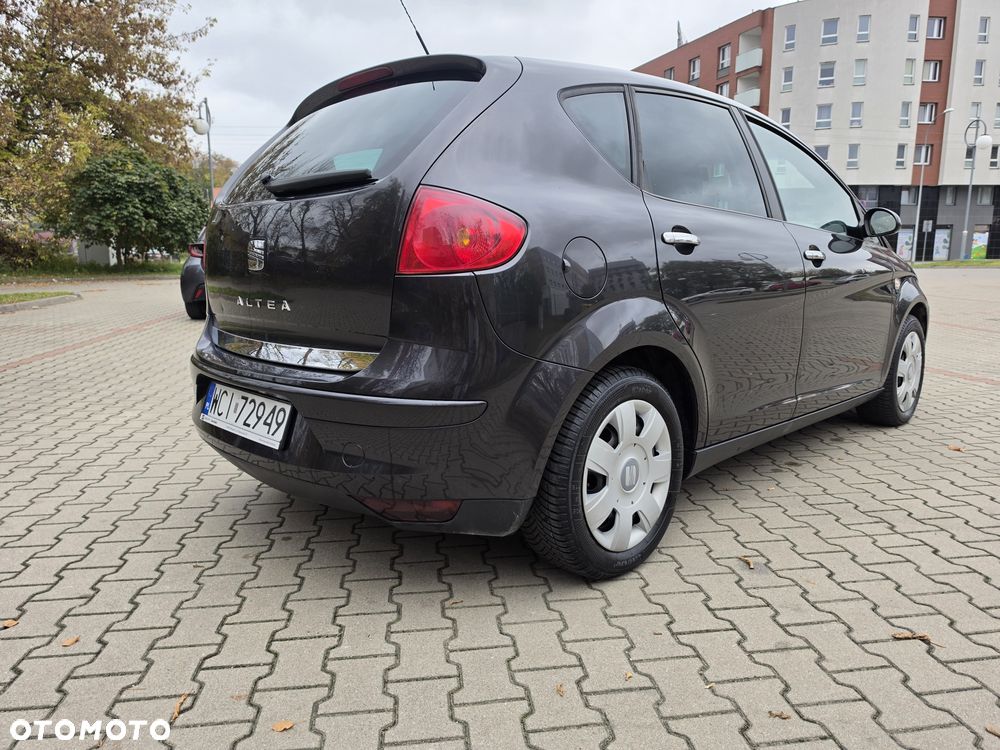 Seat Altea 2004 photo 3
