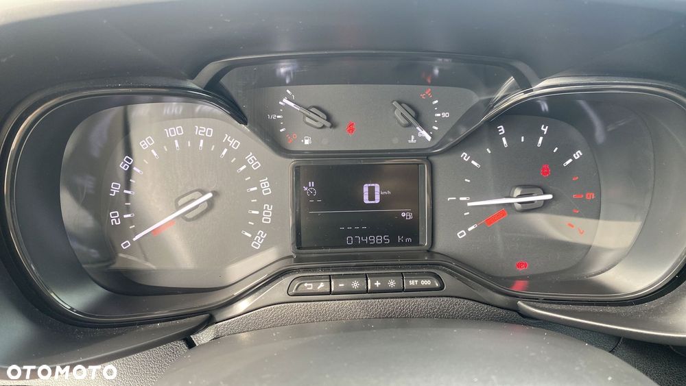 Toyota Proace City - 16
