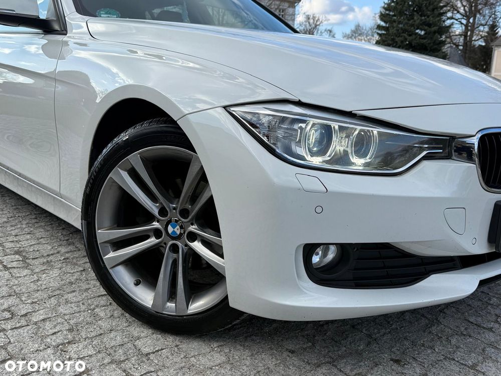 BMW Seria 3 318d Luxury Line - 12