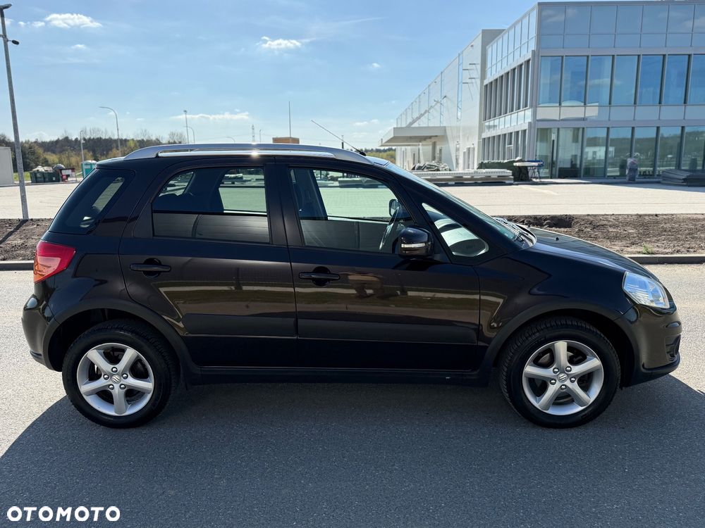 Suzuki SX4 1.6 Premium 4WD - 8