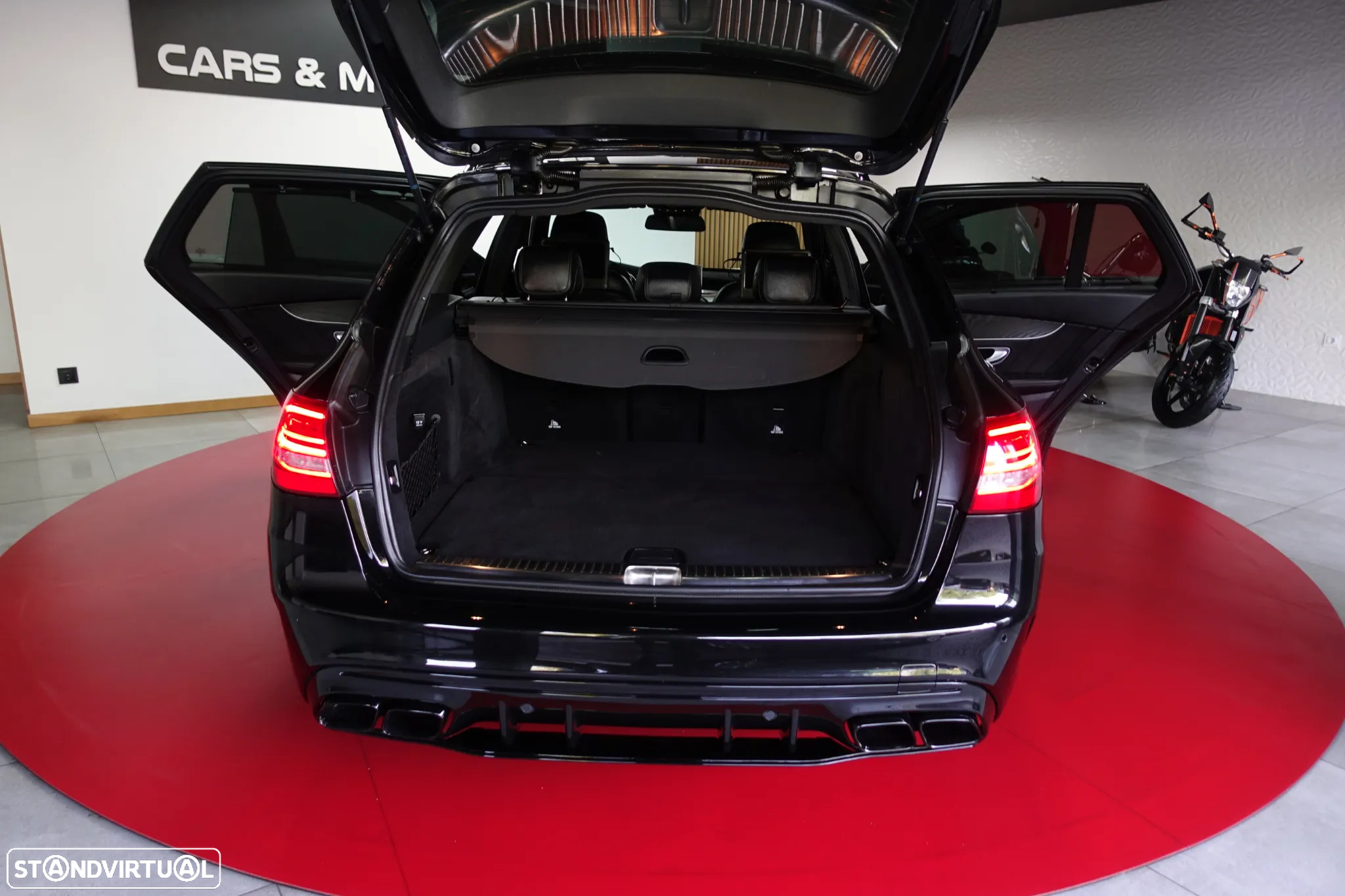 Mercedes-Benz C 300 h AMG Line - 58