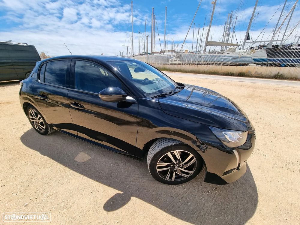 Peugeot 208 - 3