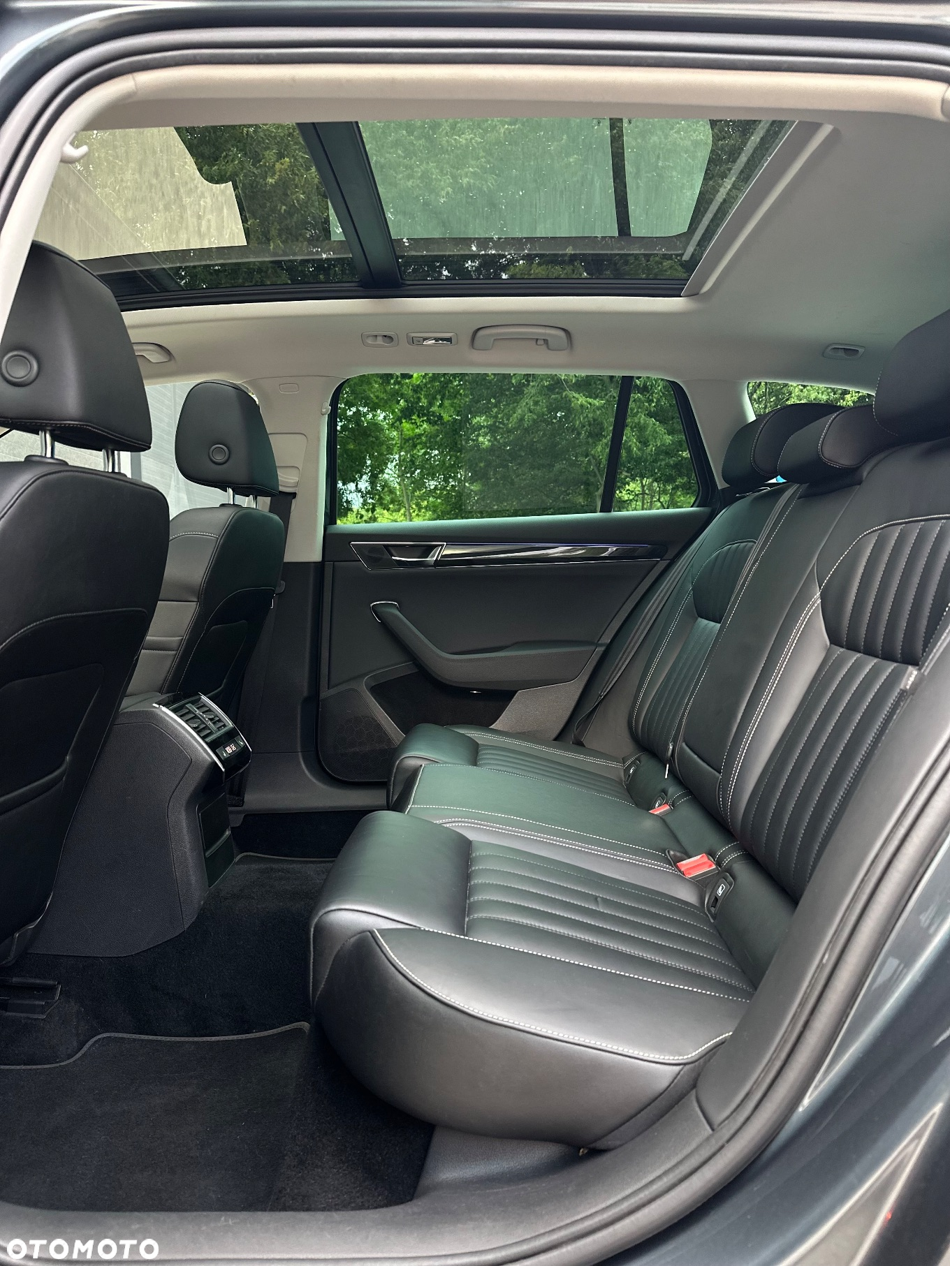 Skoda Superb 2.0 TSI L&K DSG - 24