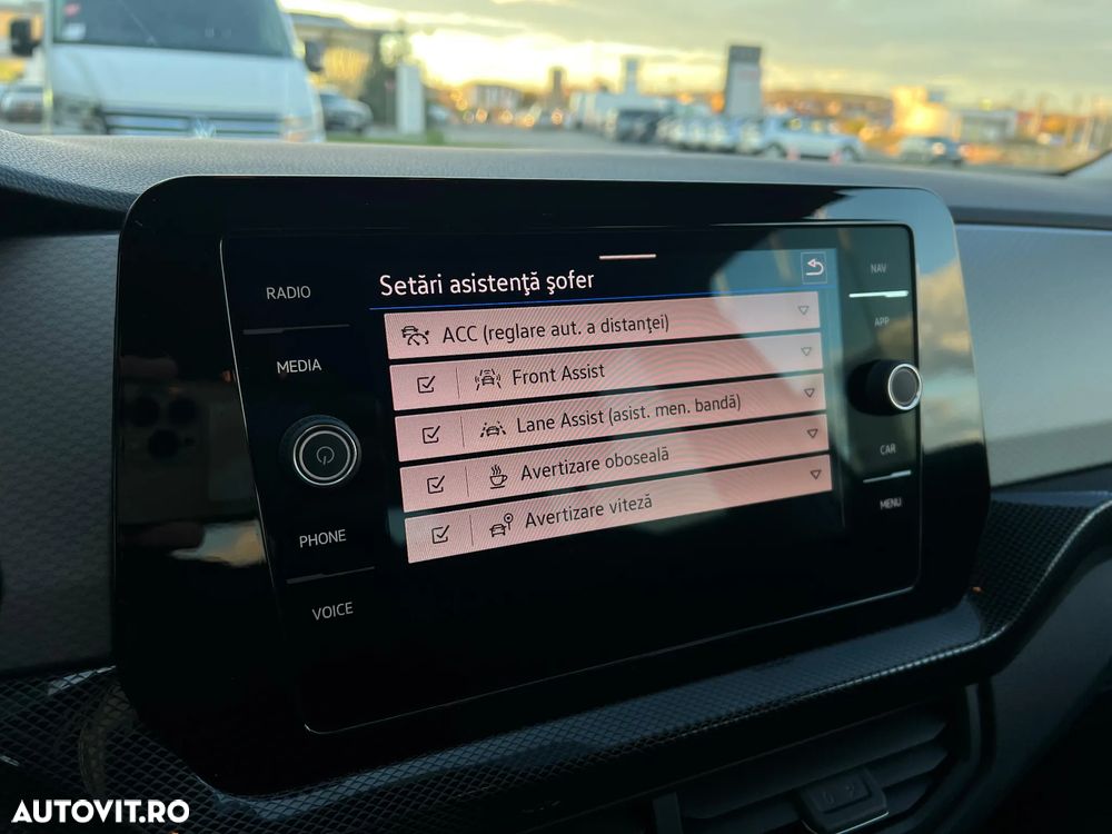 Volkswagen T-Cross 1.0 TSI DSG Life - 18