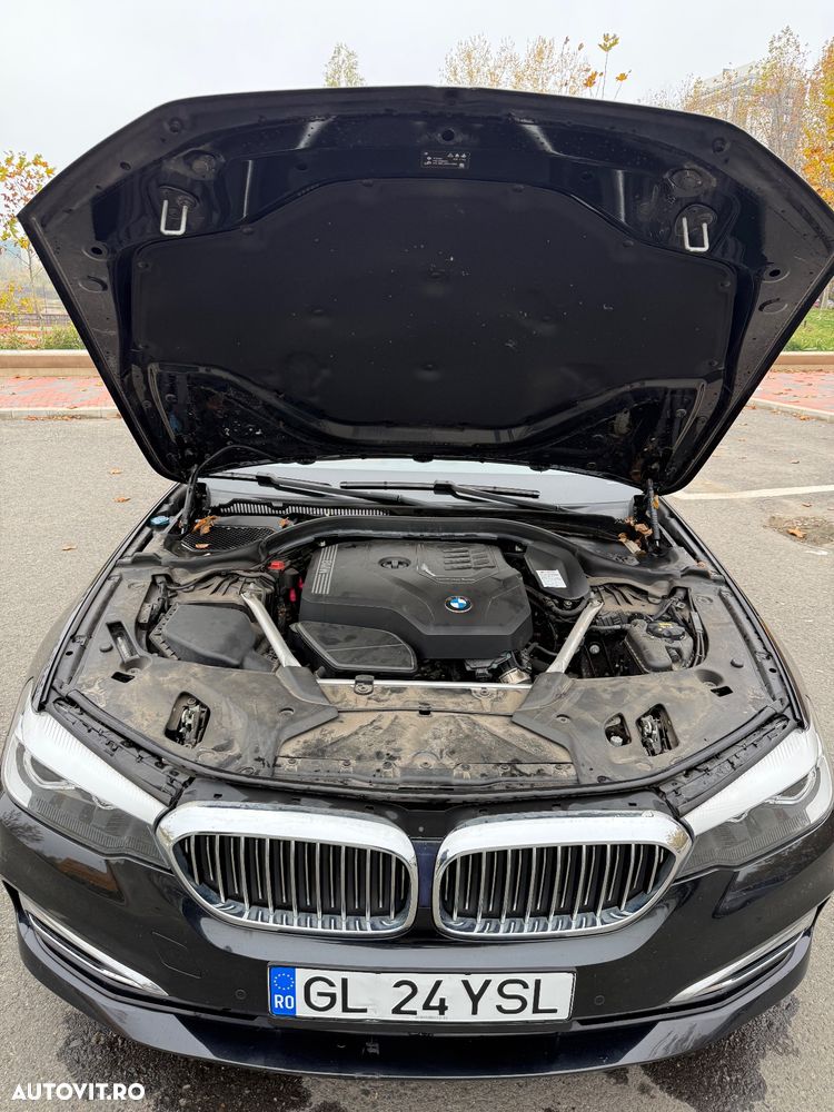 BMW Seria 5 520i AT - 29