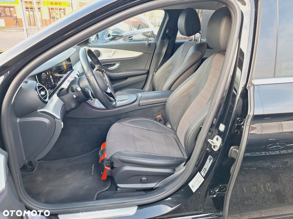 Mercedes-Benz Klasa E 220 d 9G-TRONIC - 15