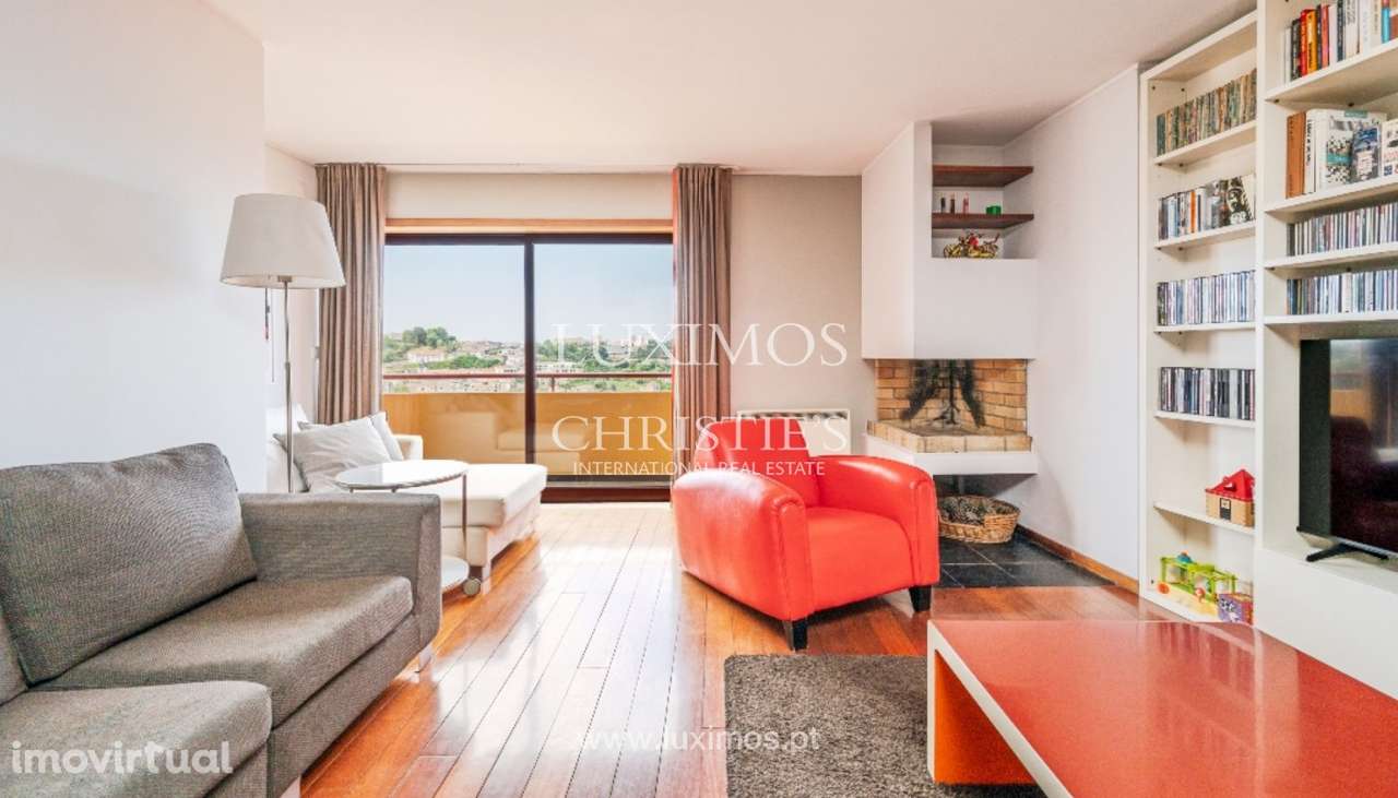 Apartamento T3 Duplex nas Virtudes com vistas de rio à venda no Porto - Grande imagem: 3/25