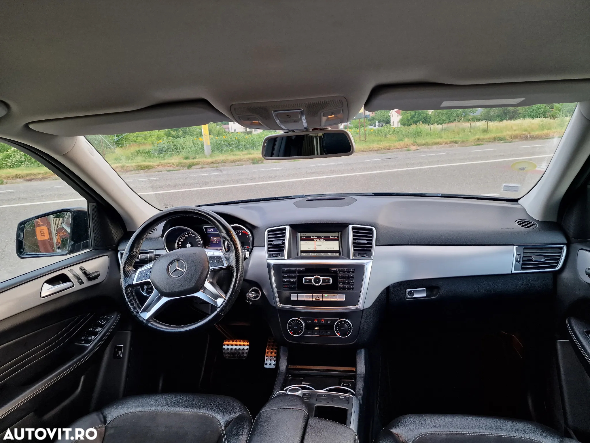 Mercedes-Benz ML - 9