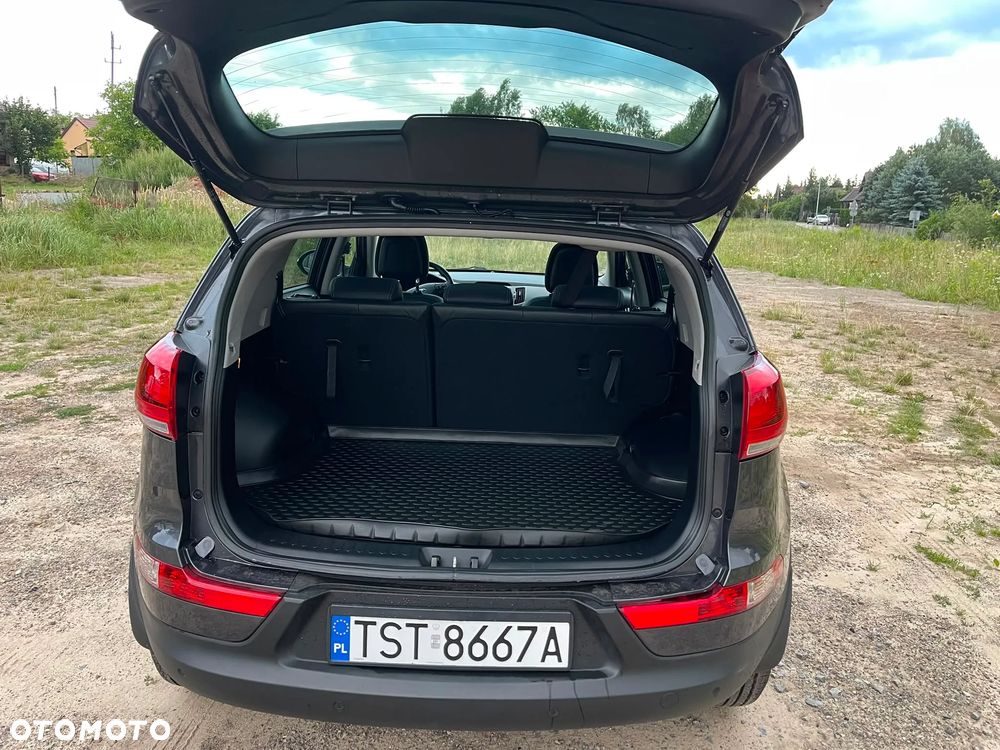Kia Sportage 1.7 CRDI 2WD Dream-Team Edition - 13