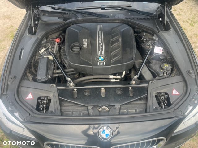 BMW Seria 5 525d xDrive Modern Line - 11