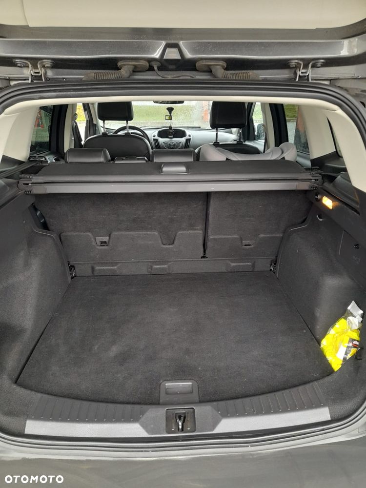 Ford Kuga 2.0 TDCi 4x4 Titanium - 9