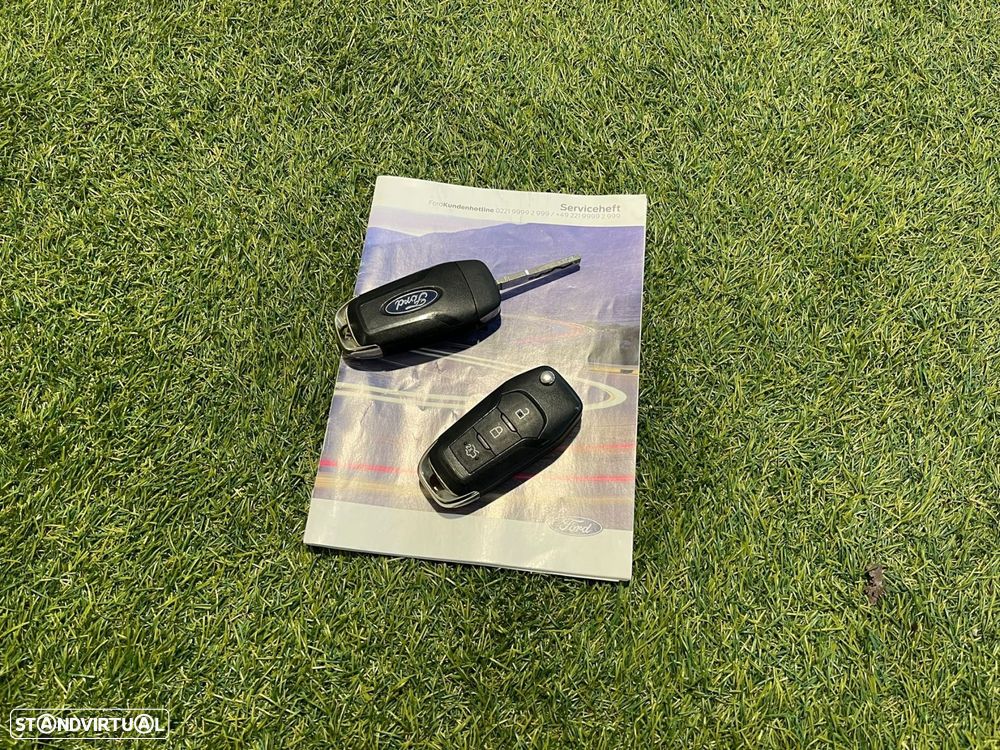 Ford Focus SW 1.5 TDCi EcoBlue Connected Aut. - 36