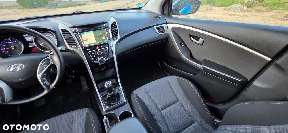 Hyundai i30 blue 1.4 Style - 15