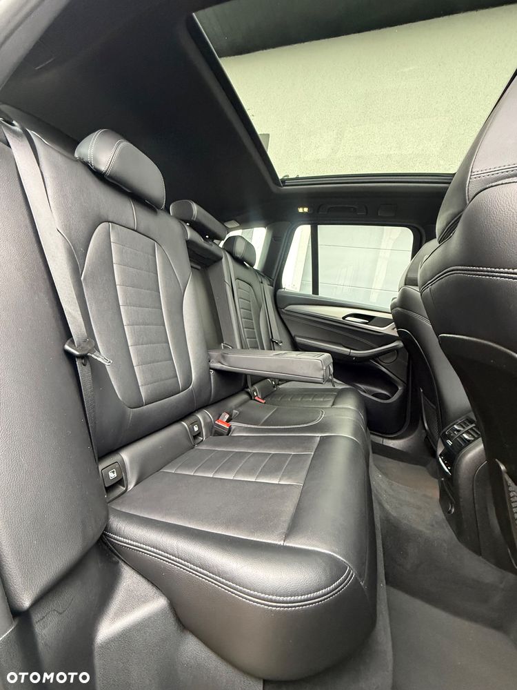 BMW X3 xDrive20i Luxury Line sport - 31