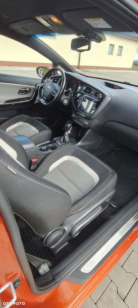 Kia ProCeed 1.4 L - 19