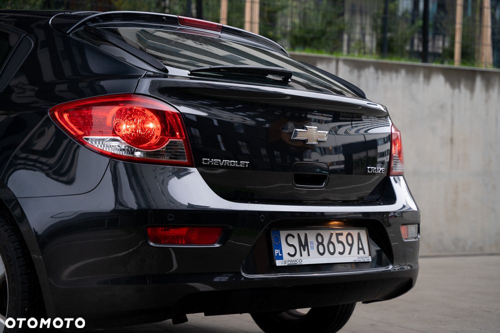 Chevrolet Cruze - 12
