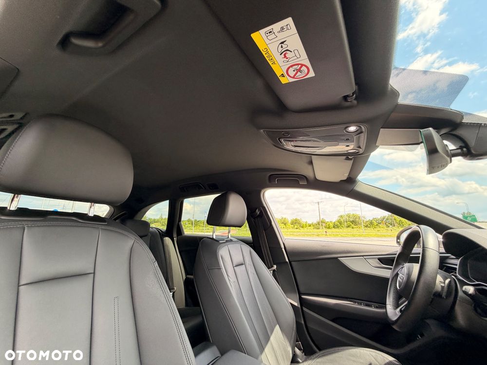 Audi A4 Avant 40 TFSI S tronic S line - 20