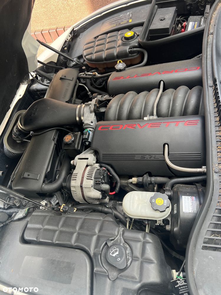 Chevrolet Corvette - 15