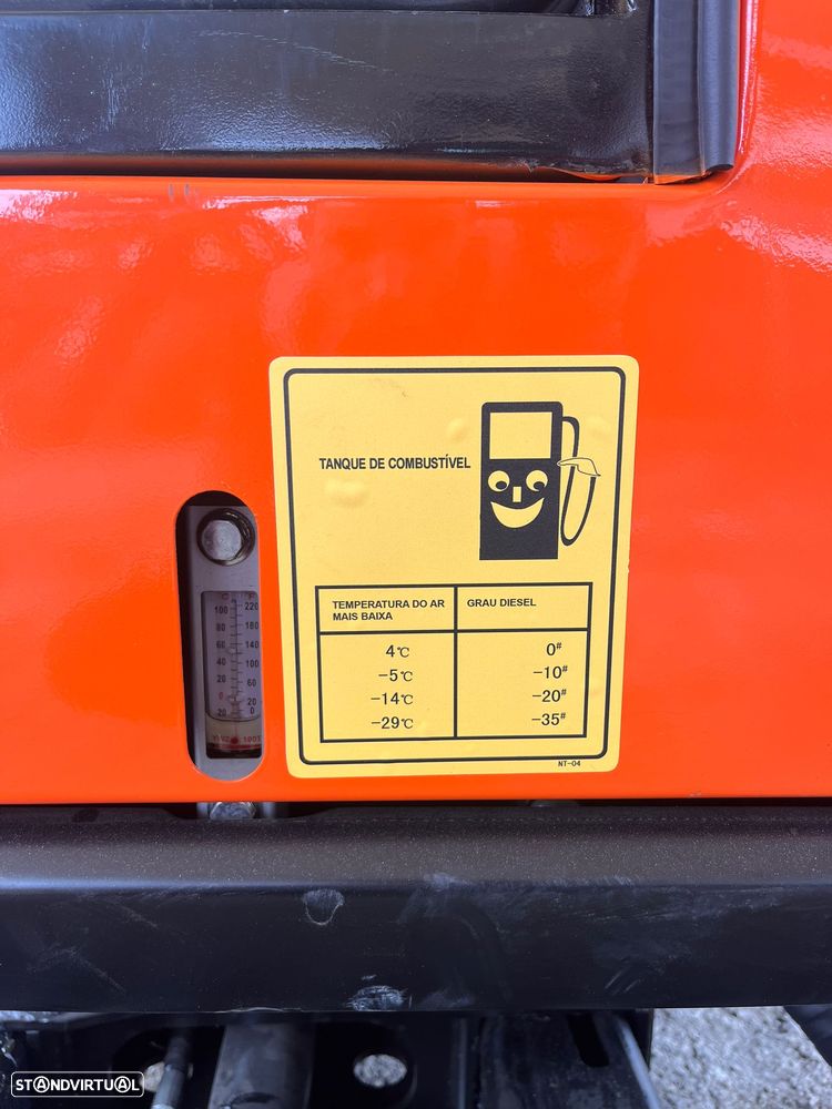 Kubota mini giratoria d722 - 8