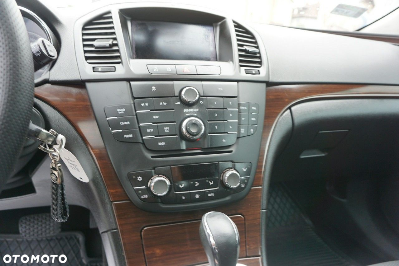Opel Insignia - 11