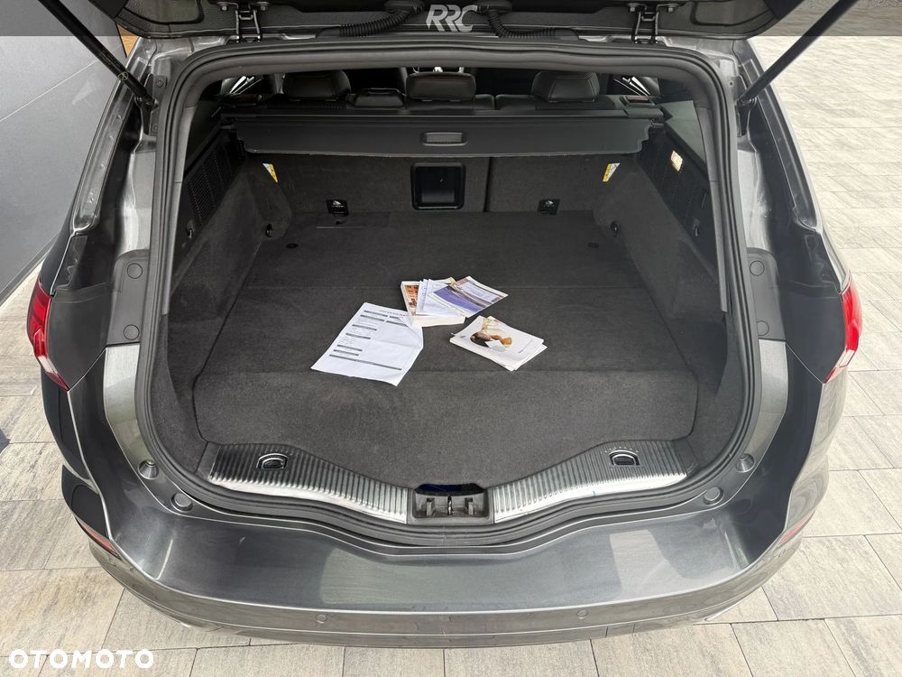 Ford Mondeo - 34