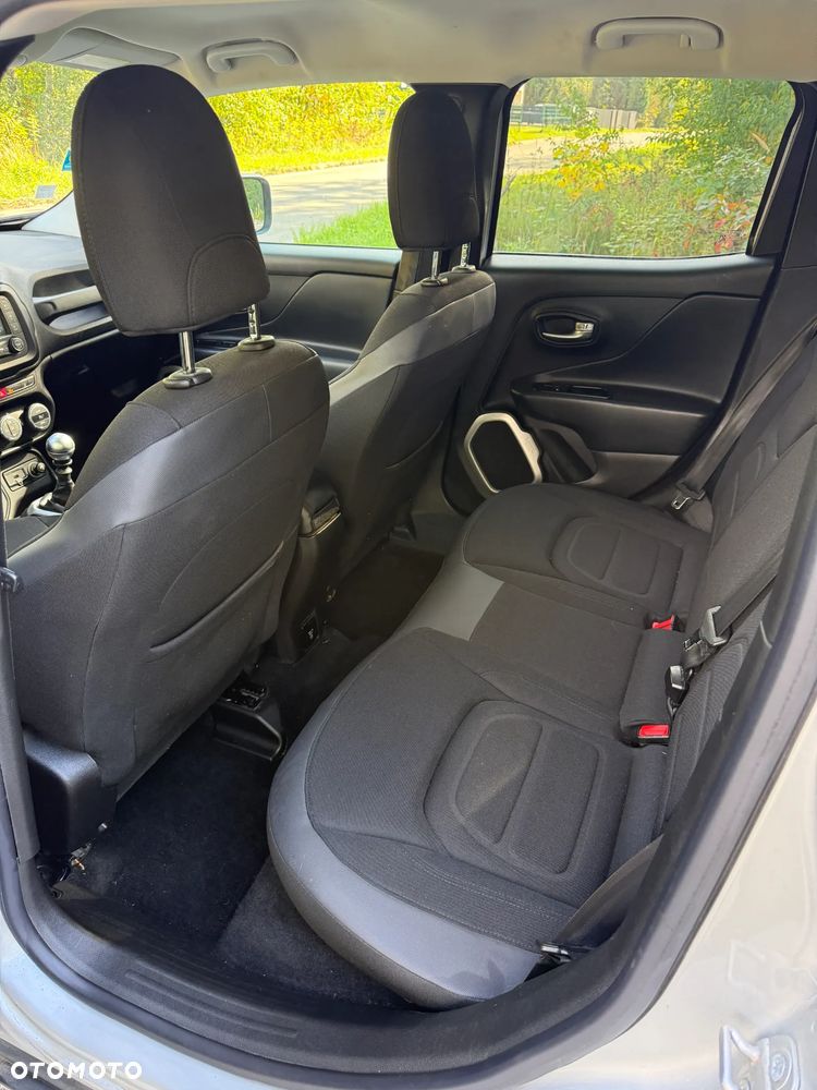 Jeep Renegade - 13