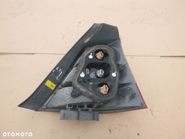 LAMPA LEWY TYŁ LEWA TYLNA HONDA CIVIC VII 5D LIFT HB - 19