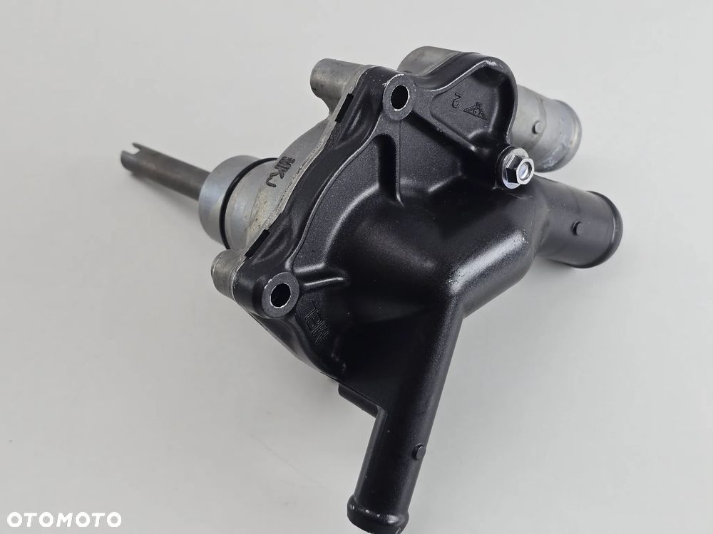 POMPA WODY OBUDOWA  HONDA CB 1000R  SC80 - 1