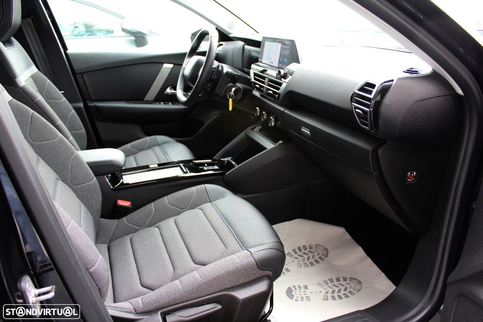 Citroën C4 X 1.2 PureTech Plus EAT8 - 21