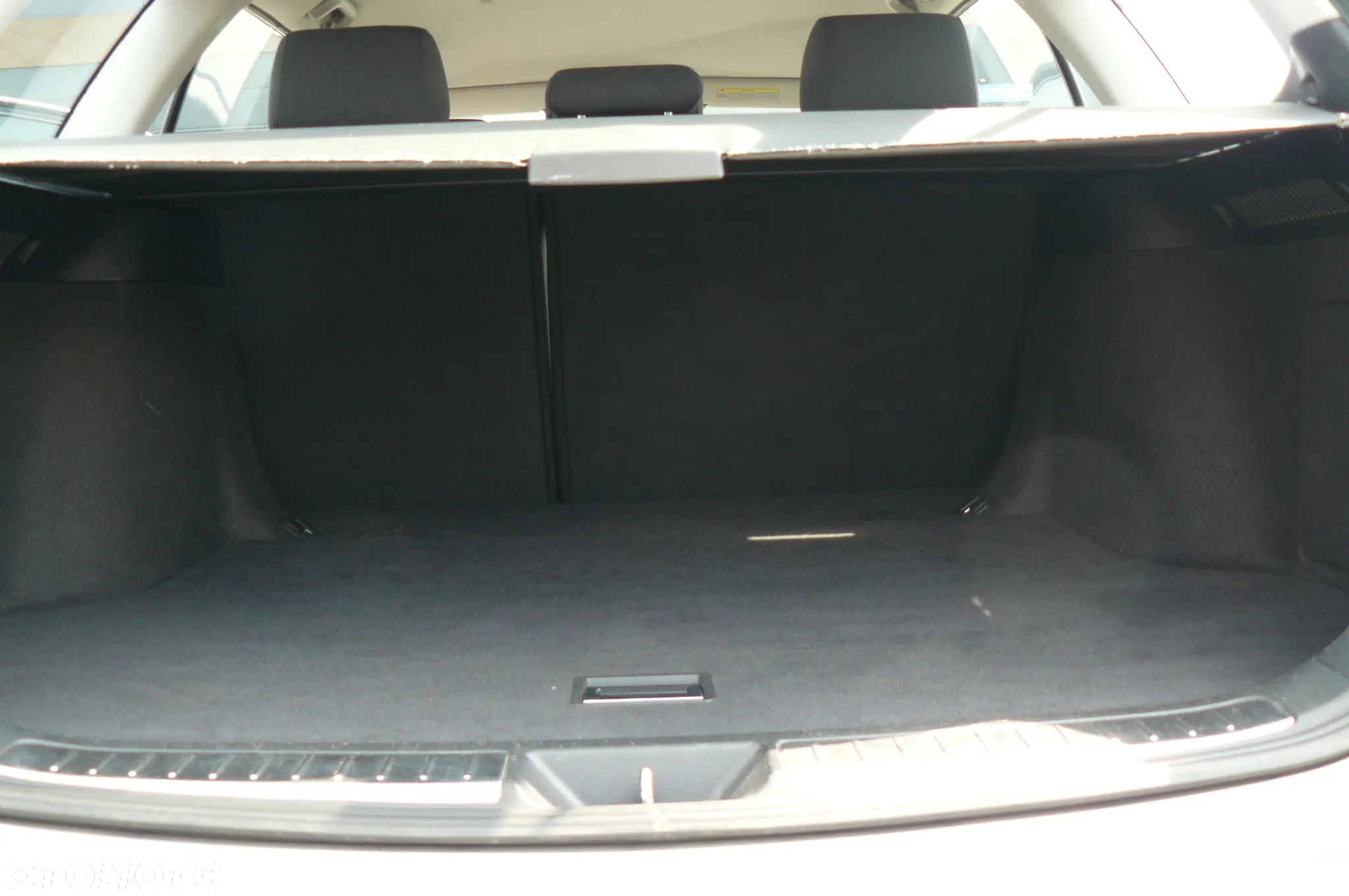 Toyota Avensis - 32