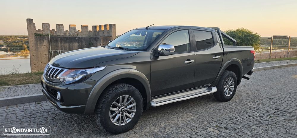 Mitsubishi L200 2.4 DI-D CD Space Cab Strakar 4WD - 1