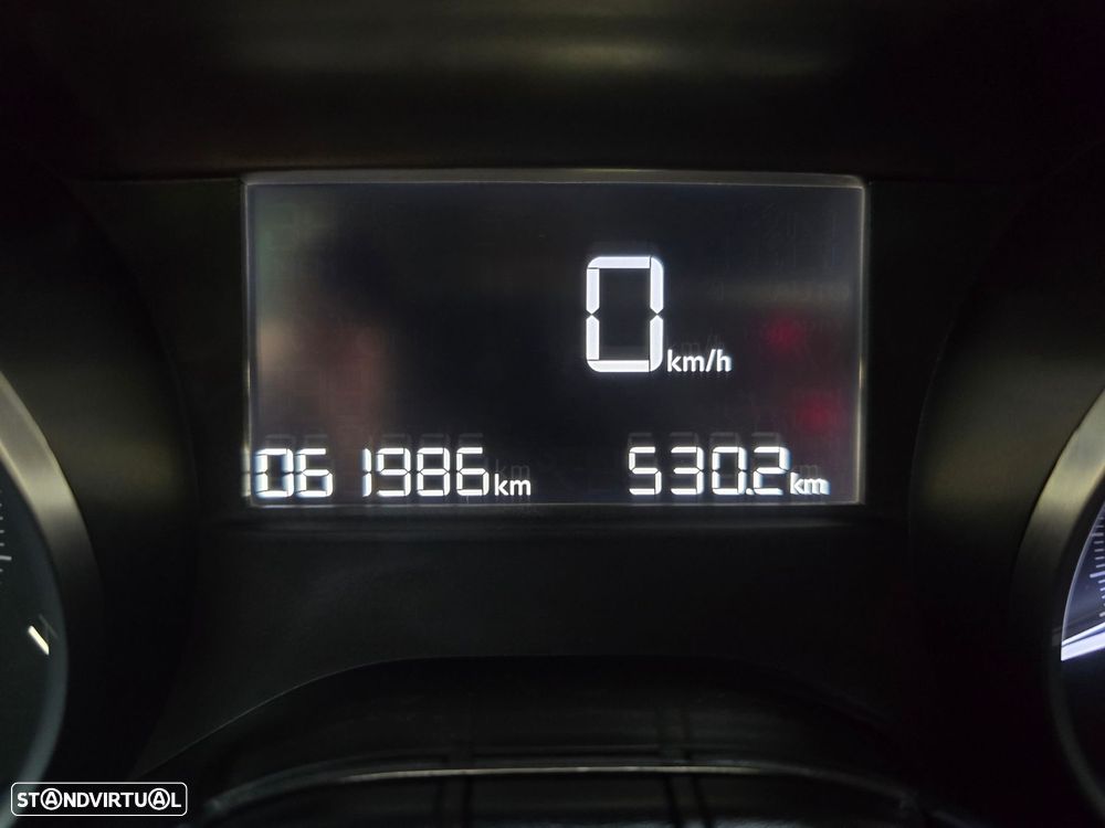 Peugeot 2008 1.2 PureTech Signature - 11