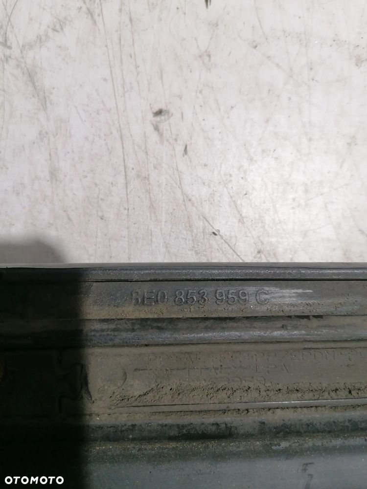 AUDI A4 B7 2004r-2011r LISTWA DRZWI LEWY PRZÓD 8E0853959C - 2