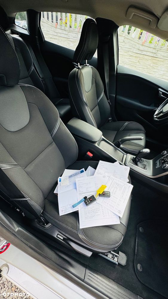 Volvo V40 D4 Inscription - 32