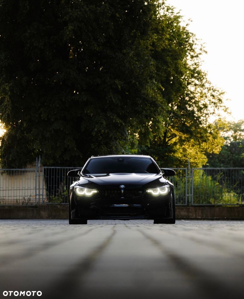 BMW M4 DKG - 8