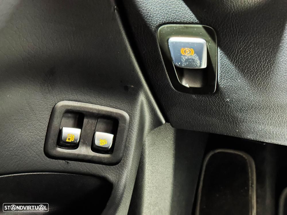 Mercedes-Benz GLC 300 e 4Matic 9G-TRONIC Edition AMG Line - 51