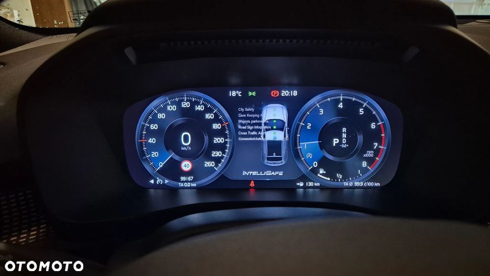Volvo XC 40 T3 R-Design - 13