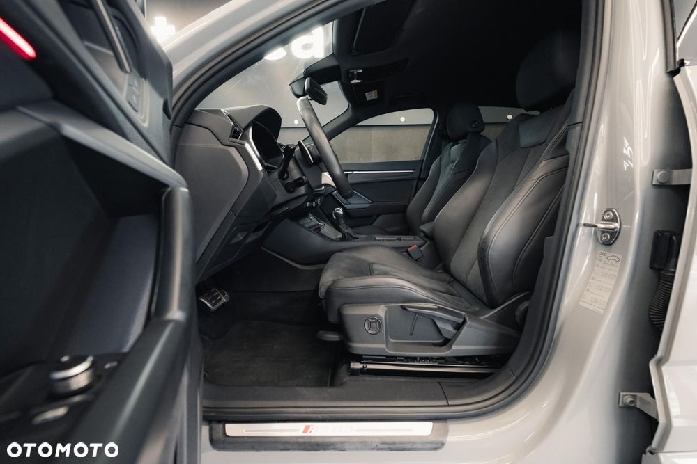 Audi RS Q3 Sportback - 14